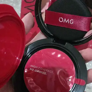 OMG Oh My Glam Glow Matte Face Bundle : Cushion + Two Way Cake - High Coverage Dewy Finish - Poreless Cushion