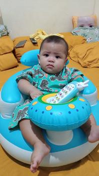 Product Review of Inflatable Baby Sofa for Sitting and Learning - Ideal MPASI and Eating Chairbrae from Y**M 1