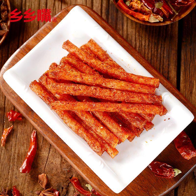 YUM Stik pedas  Keripik Kentang Pedas bentukpanjang Makanan ringan lezat Halal COD