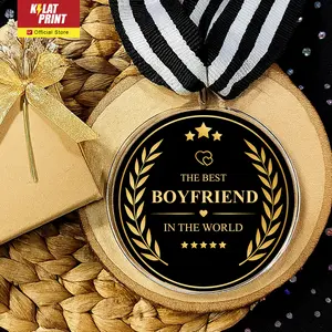 Medali Custom Akrilik Hadiah Teks Best Boyfriend Edition