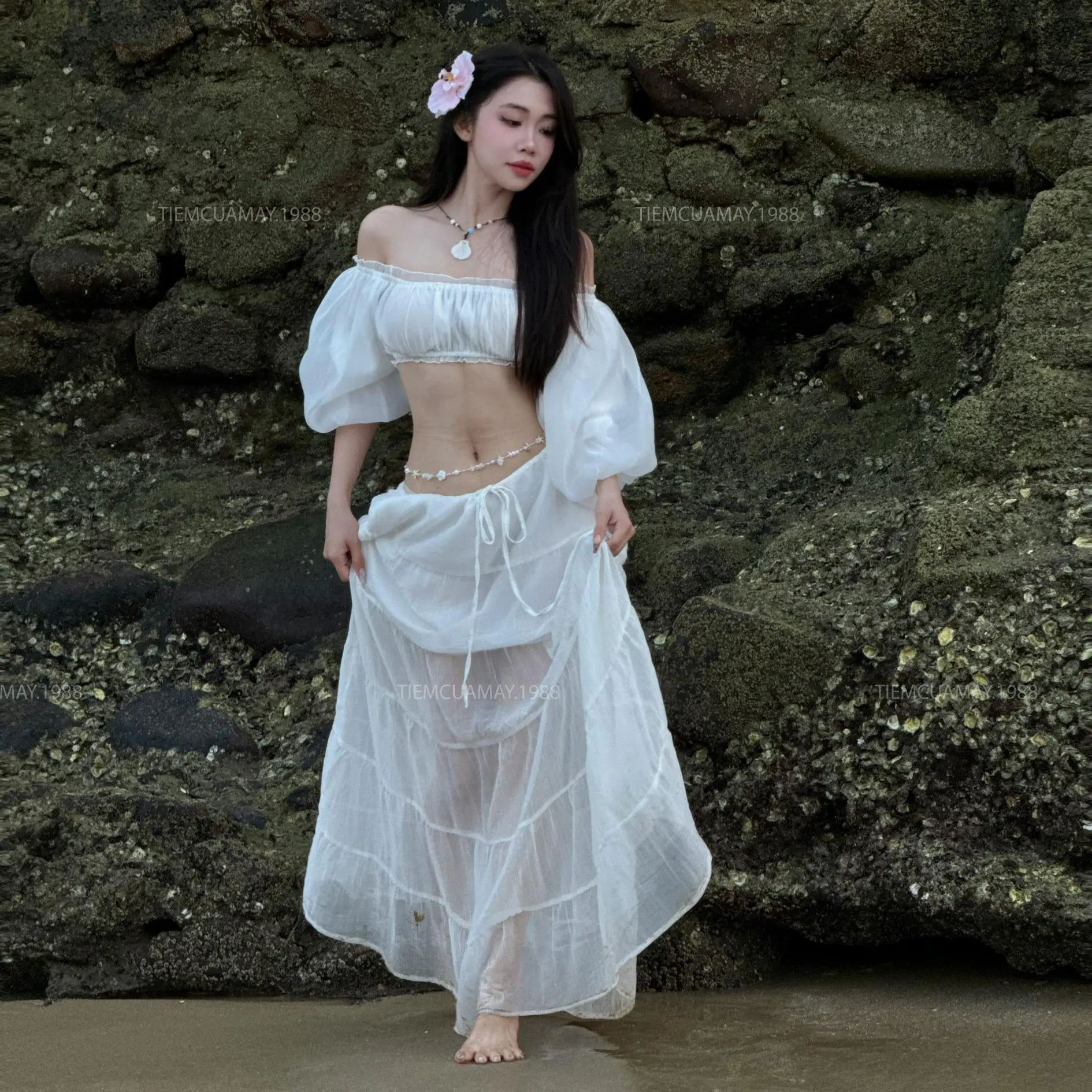 A19 - Áo Trễ Vai Tay Bồng Croptop Đi Biển Mùa Hè Phong Cách Bánh Bèo | BigBuy360 - bigbuy360.vn