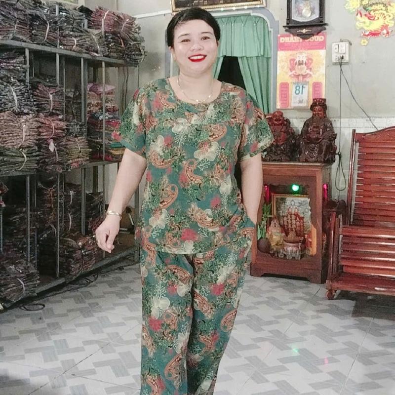 ĐỒ BỘ TRUNG NIÊN TOLE LANH TÔN NHUNG QUẦN DÀI TAY NGẮN CỔ TRÒN CHO MẸ VÀ BÀ CHẤT LIỆU CAO CẤP HỌA TIẾT HOA LÁ MÙA HÈ DỄ GIẶT SẠCH BẰNG MÁY