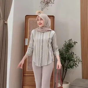 Kemeja Wanita Rayon Motif Lengan Panjang 7/8 Terlaris 2025