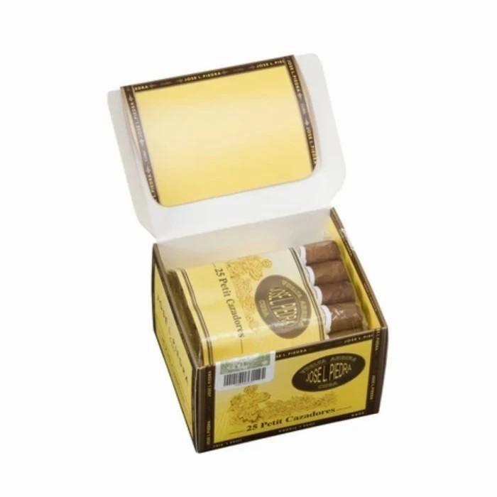 Jose L Piedra Petit Cazadores Box of 25