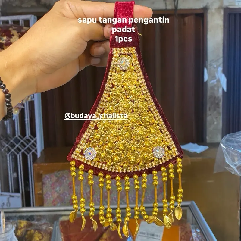 sapu tangan pengantin padat