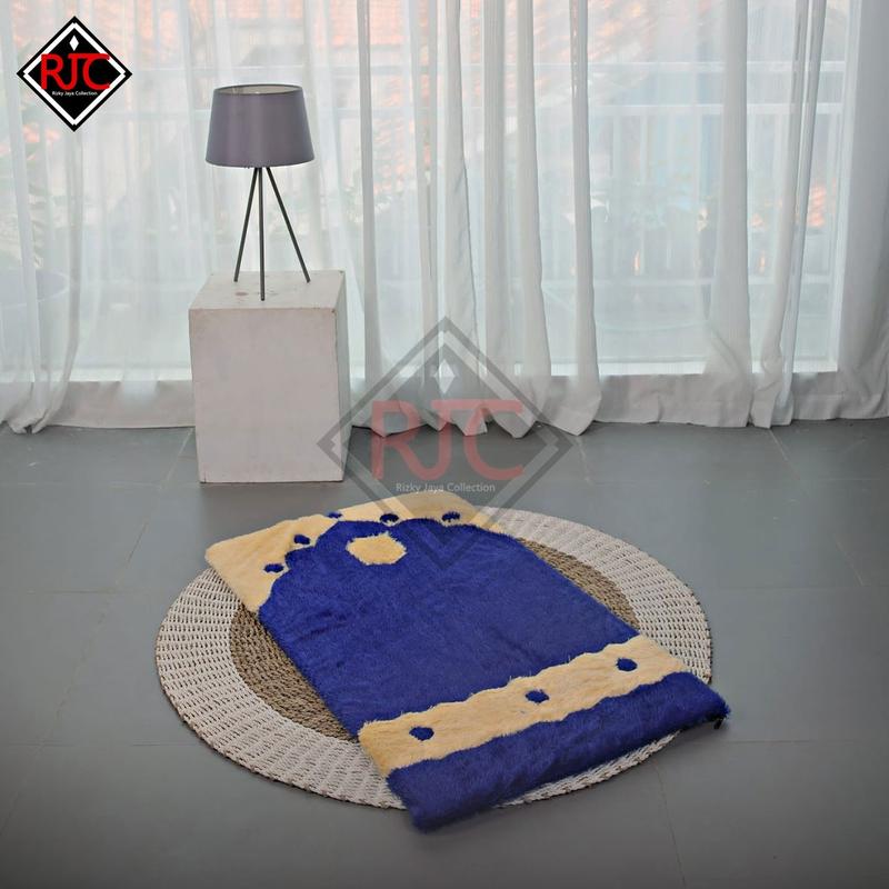 Sejadah busa tebal ukuran 110x65x4 cm Sajadah Lembut 1