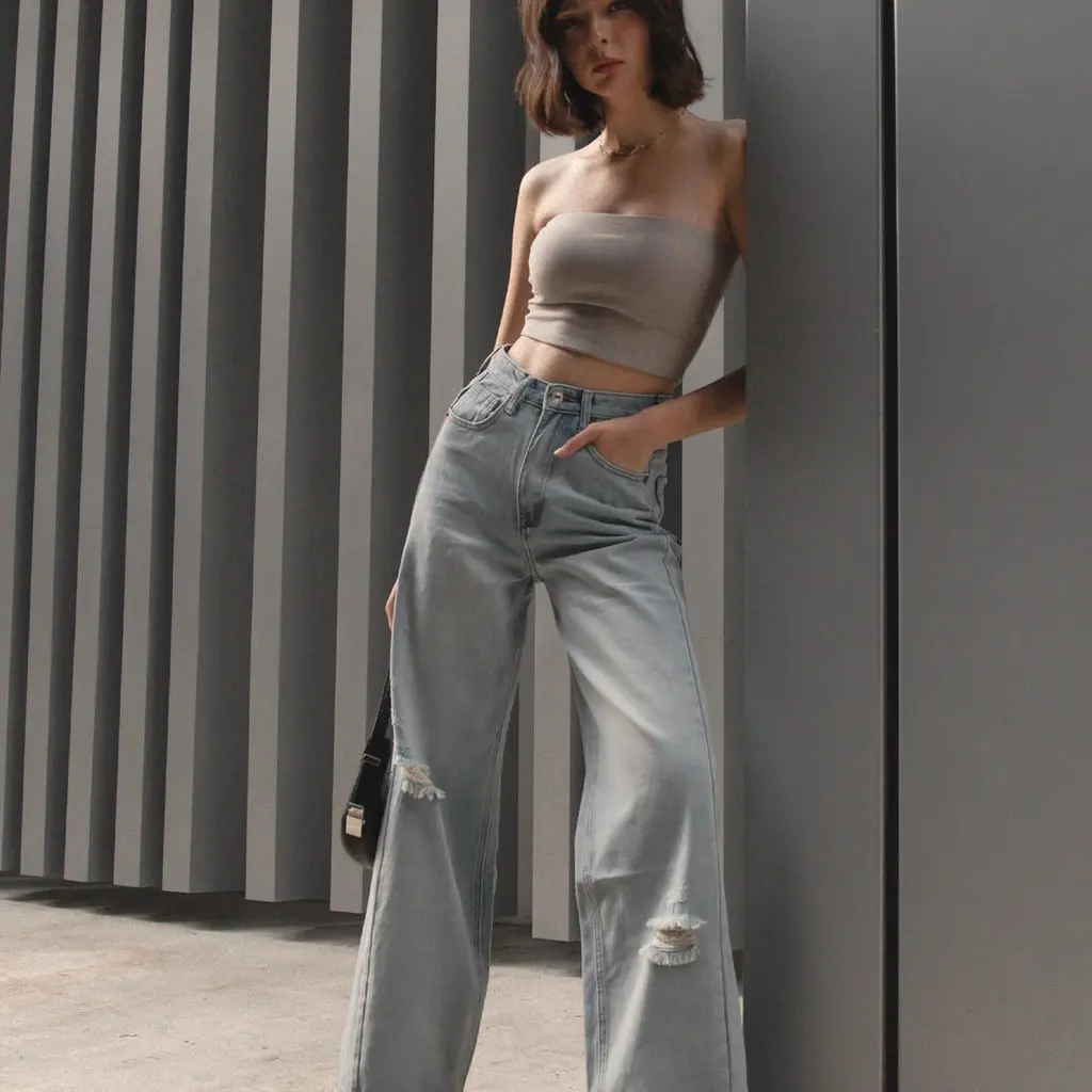 Called Out For Jeans in Ligh Wash Denim (Non-Petite)