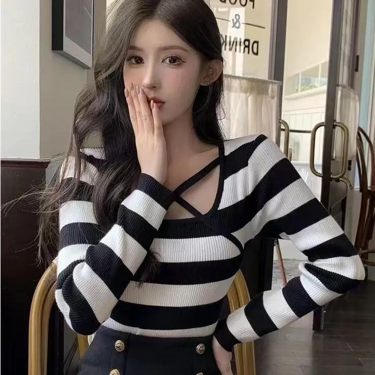 Atasan Salur Lengan Panjang Wanita Tshirt Stripe Knit Rajut Style Korea 2