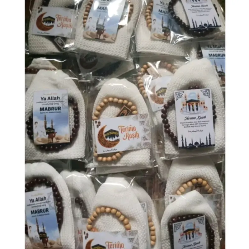 peci rajut dan tasbih hampers paket hadiah acara tahlilan haul kematian / souvenir oleh oleh 2