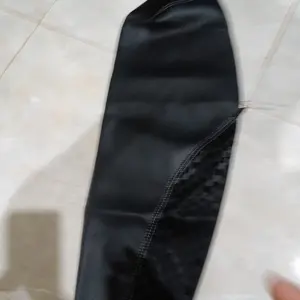 Kulit jok/sarung jok karbon 3D model jaitan samping &tenggah bahan copy mbtech beat vario scopy dll termurah terlaris Motor Cover