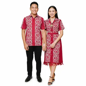 BAJU COUPLE TENUN JEPARA DRESS WANITA DAN KEMEJA PRIA WARNA MERAH  BAHAN NYAMAN JAHITAN RAPI PASANGAN PANJANG LEMBUT 100% TENUN ASLI Pendek Best Seller Seragam Keluarga Katun Casual Motif Polos Batik
