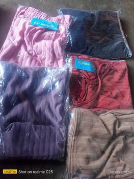 Product Review of Paket Hemat 100k Dapat 5 Pcs kulot Hornet Premium 7/8 Celana Wanita Pendek Dewasa elastic waist Regular  Shorts Tebal Standar Karet Casual Basic Nyaman High Scuba from m**🫧 0