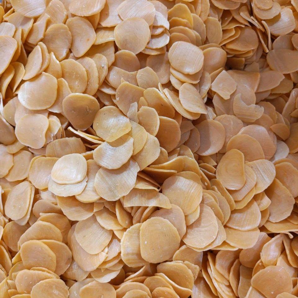 Keropok Berperisa Udang | Shrimp Flavoured Raw Crackers | Dried Snacks — Product image