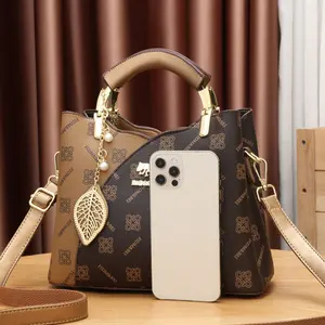 [COD]Tas Selempang Wanita 2025 New Fashion Promo Guncang Portabel Berkapasitas Besar Modis Coklat Tua Elegant Brown Dompet Selempang Trendy