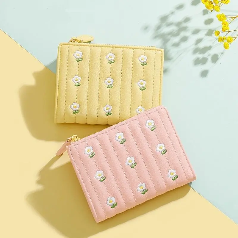 Short Embroidery Wallet Korean Style for Woman with Coin Purse Cute Style Flowry Wallet