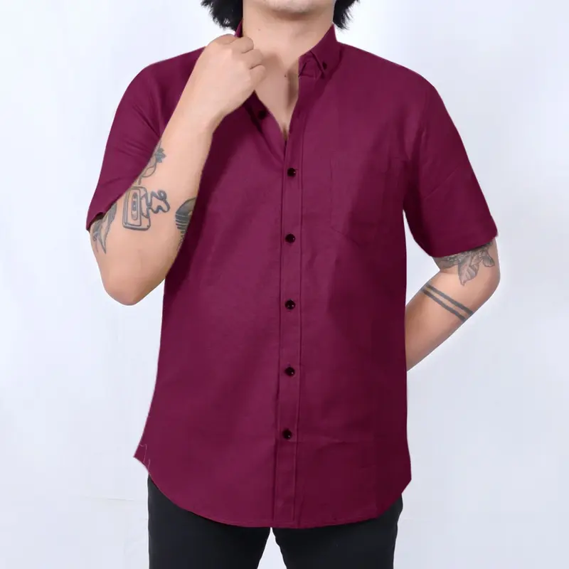 Kemeja Polos Basic Pria Lengan Pendek Warna Burgundy 2