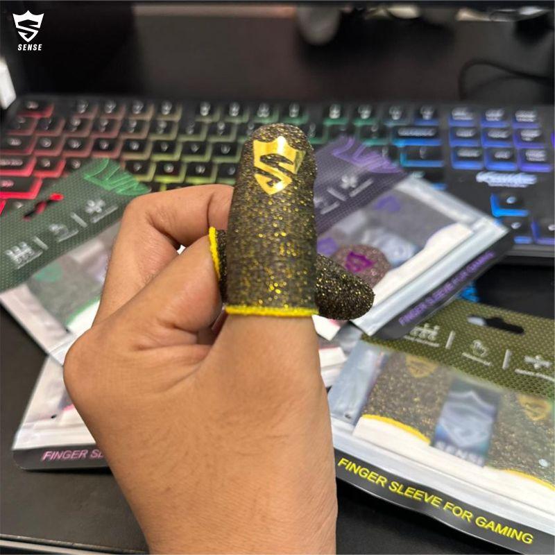 SENS Sarung Jempol Game V2 Carbon Fiber Logo Reflektif Kualitas Super Responsif Anti Ghost untuk Gamers SENS Sarung Jempol Game V2 Carbon Fiber Logo Reflektif Kualitas Super Responsif Anti Ghost untuk Gamers