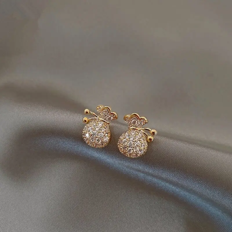 Designer Fashion Women Earrings New Stylish Lady Girl Jewelry Sale Online