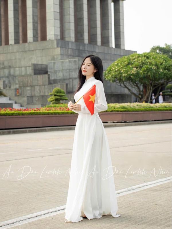 Áo Dài Trắng Truyền Thống, Chất Lụa Cao Cấp Phù Hợp Đi Dạy,Sự Kiện Lễ Hội Women