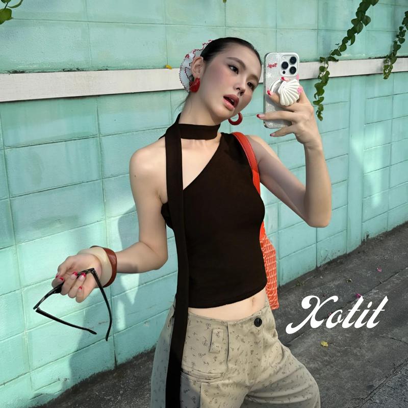 [Tặng kèm dây quàng cổ] Áo Một Dây Lệch Trễ 1 Bên Vai Nữ Chất Thun May 2 Lớp Dày Dặn Phong Cách & Thoải Mái XOTIT