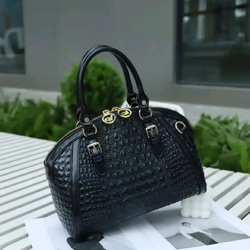 Defino Bella 6026 tas fashion limited edition, harga terjangkau, tas iriginal, tas pesta terbest seller, kwalitas terjamin otiginal, semua bahan premium. 5