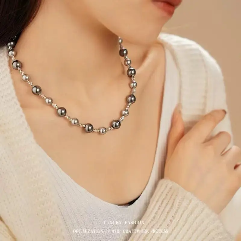 LIVIA-Halo grey pearl necklace with French luxury, high-end temperament collarbone chain, fashionable and simple necklace