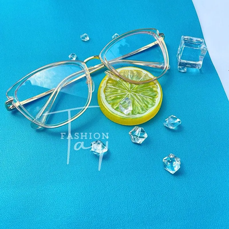 (BELI 1 GRATIS 1) Kacamata Qiana Series - Frame Kacamata Cat Eye Wanita Lensa Photocromic - Bluecromic - Antiradiasi by Taqi Fashion ID Blueray Eyewear Glasses 1