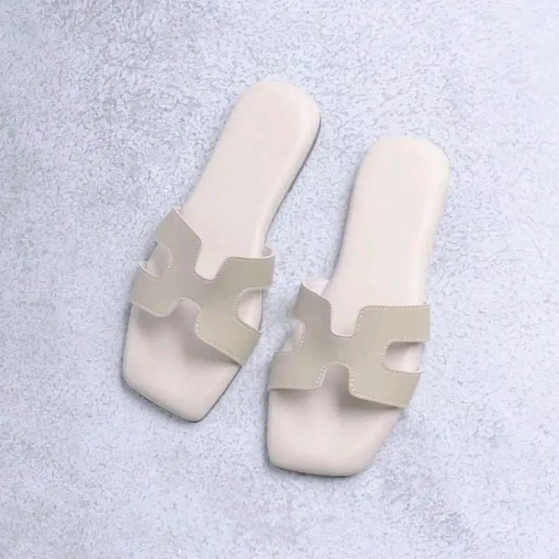 Sendal Wanita Kanvas Trendy Casual Model Simple Baru Berkualitas Tinggi Karet Sandal 3