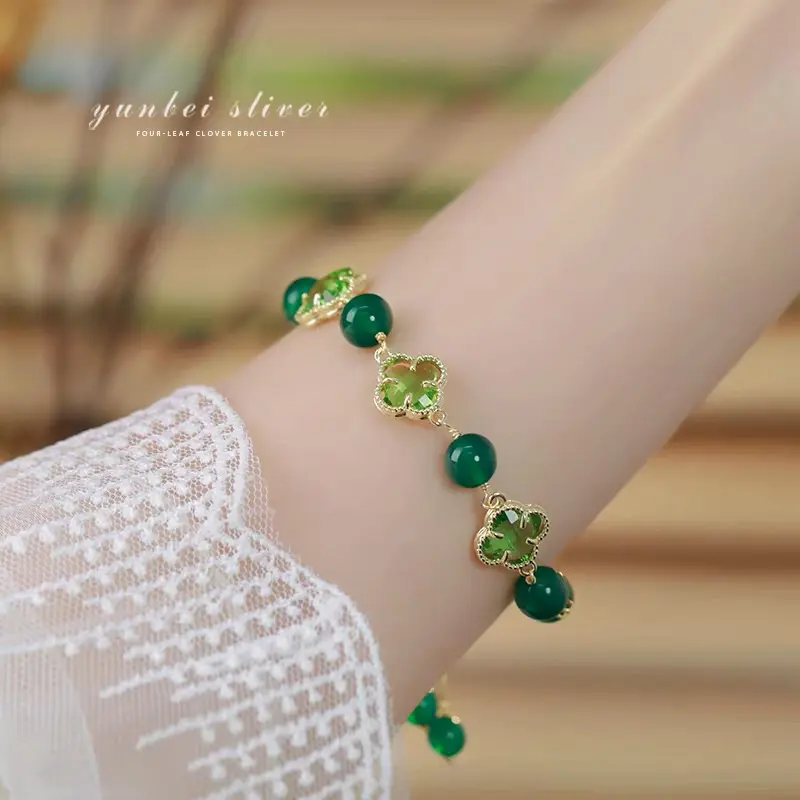 H-girl888 High & quality COD Gelang giok serut hijau bunga titanium Gelang Four Leaf Grass Bracelet 2024Perhiasan Titanium Bracelets Daisy 6