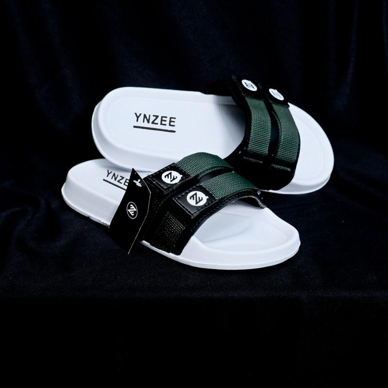 slip on anak , sandal kece , sandal terbaru , sandal murah , sandal kualitas premium , sandal kombinasi army , sandal kekinian Kaki 1