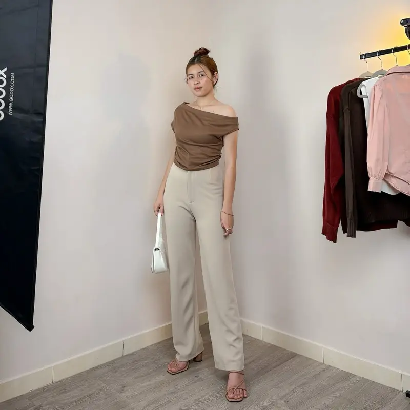 Atasan Wanita Top Sabrina Dila