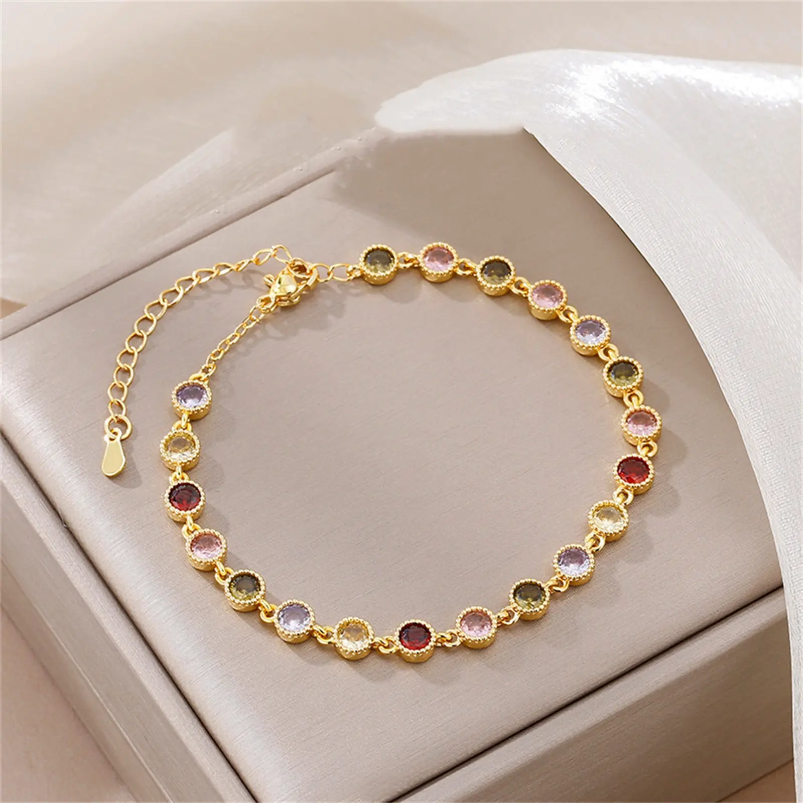 Gelang Bracelet Emas Muda Manik Manik Aesthetic Wanita Kristal Berwarna Anti Karat Korea Couple Bestie