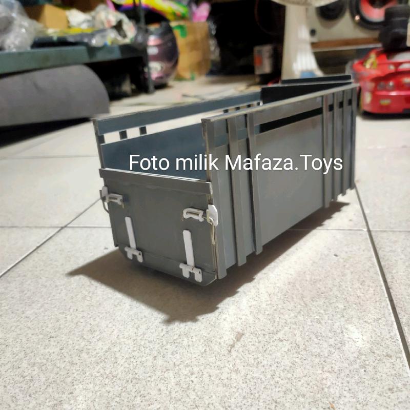 Bak Miniatur Truk plastik bahan PVC 1