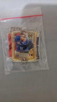 Product Review of GANTUNGAN KUNCI FIFA MOBILE 2 SISI 5cm x 5cm from R**𝙈 0