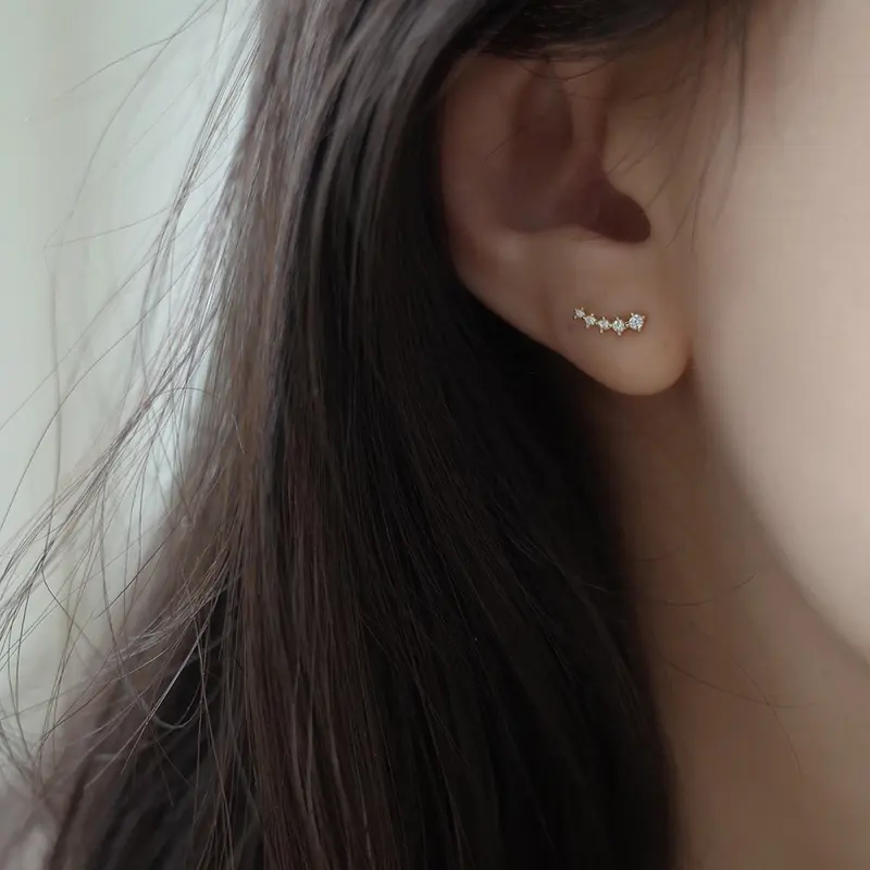 Anting Zirkon Set Mikro Sederhana Baris Kecil Berlian Geometris Anting Gandum Kecil yang Lucu anting  mini 1