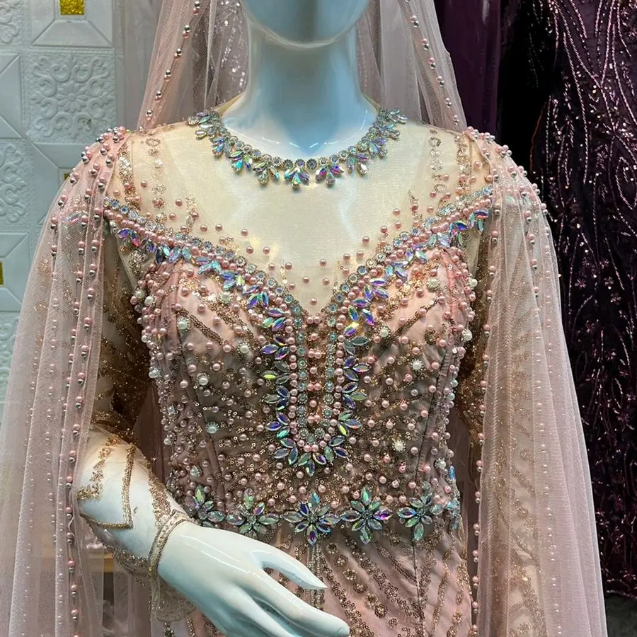 dress luxury ekor comngsang i-slayer kiri kanan, kerudung ,mangset