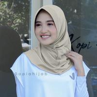 Gambar Hijab Sport - Hijab Instan Sport Jersey Heavilla Original Kerudung Lembut Sporty Muslim Soft Nyaman Tebal jilbab pad - Sport Black dari Maudie.id Kab. Bandung 4 Tokopedia