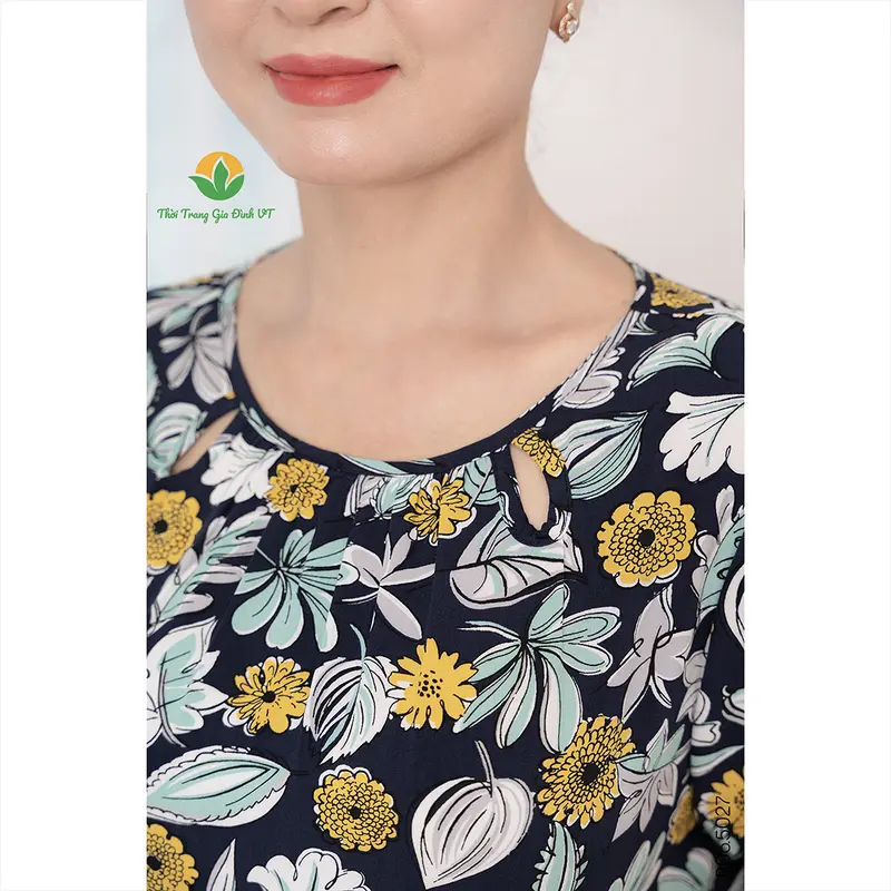 Bộ mặc nhà trung niên chất Lanh quần lửng áo cộc tay họa tiết thời trang Việt Thắng - B06.5027 1