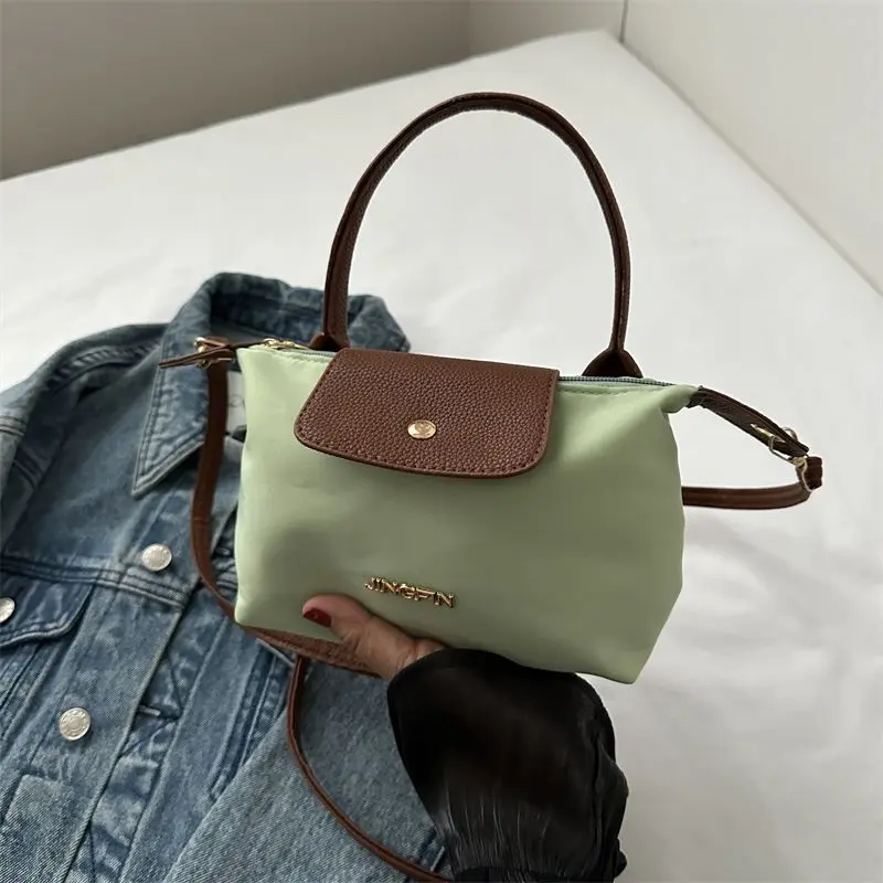 Small Design Popular Bag 2023 Summer New Trend Fashion One Shoulder Simple Oblique Cross Western Style Small Square Bag