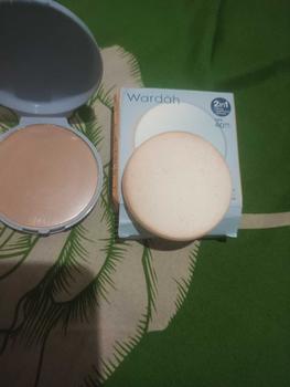 Product Review of Bedak Wrd Reffil Two Way Cake 12g - Kemasan Lama/ Kemasan Baru, Waterproof Powder from @**a 1