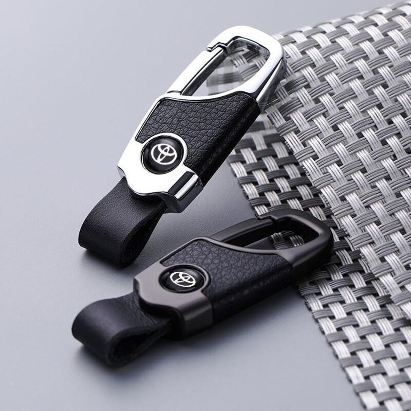 Product Introduction of Car keychain suitable for Toyota Rav4 vios Levin corolla camry terrios leather keychain waist pendant 13