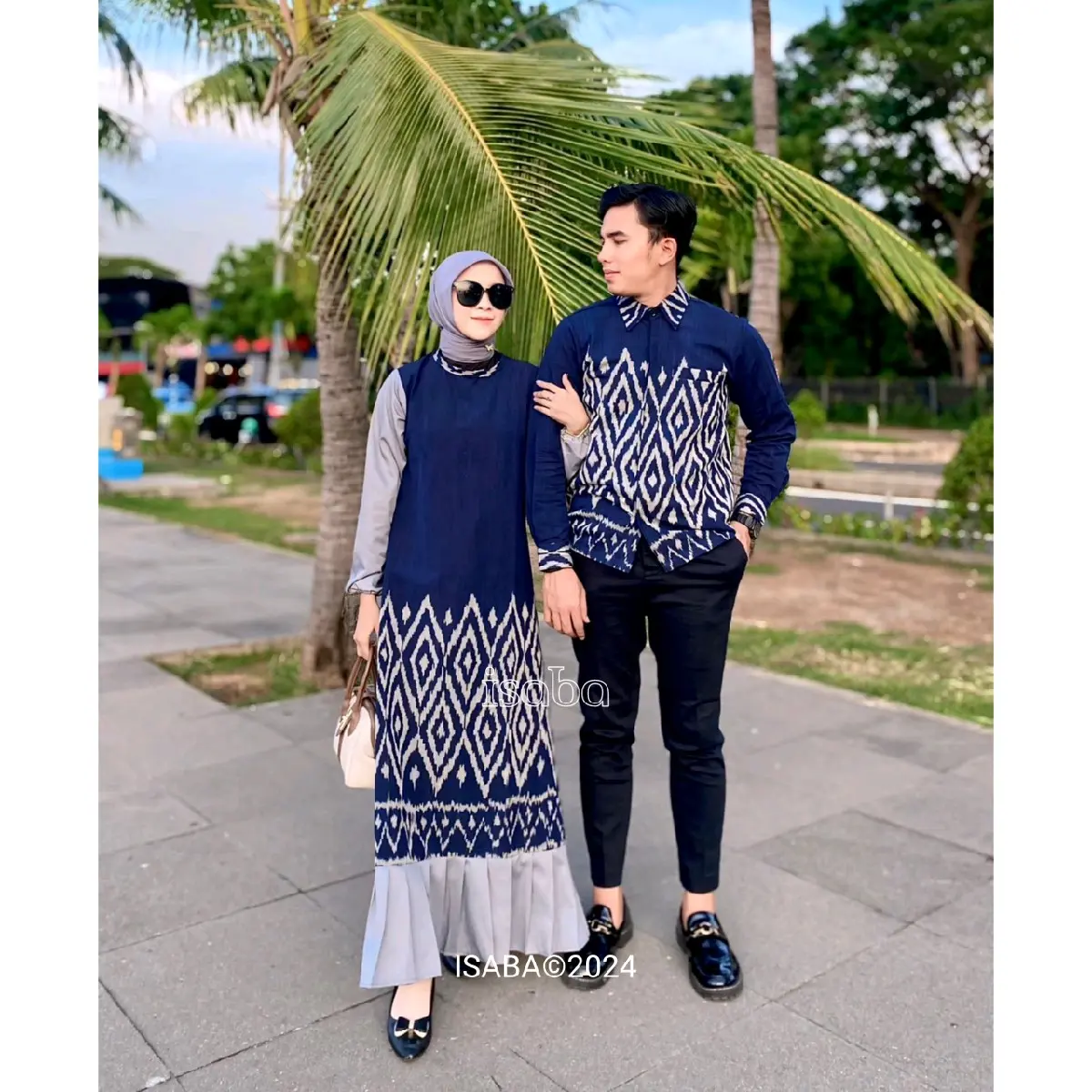 Isaba - Baju Tenun Couple Dress Karina Navy Sarimbit Lebaran Gamis Wanita Lebaran Pasangan
