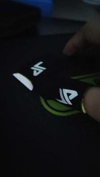 Product Review of Sarung Jempol Gaming Menyala dan Poch Box Penyimpanan - Aksesoris Gaming - Accessories Game sarungjempol premium Joystick finger trigger from A**r F**g 0