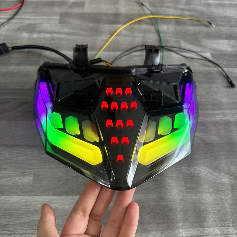  Đuôi Đèn hậu Vario Shark Power 125-150 lắp đặt như zin   Đời 2018-2024   hiệu ứng Audi 