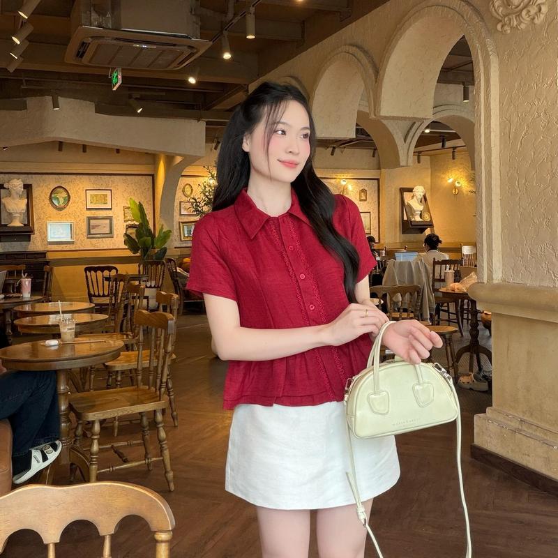  .Áo sơ mi babydoll nữ bèo 2 tầng phối viền ren trẻ trung LAMO - B1486 