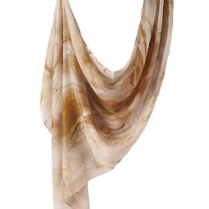 Selendang Muslimah Bercorak Bunga Cat Air yang Ringan, Lembut, dan Diperbuat daripada Kapas