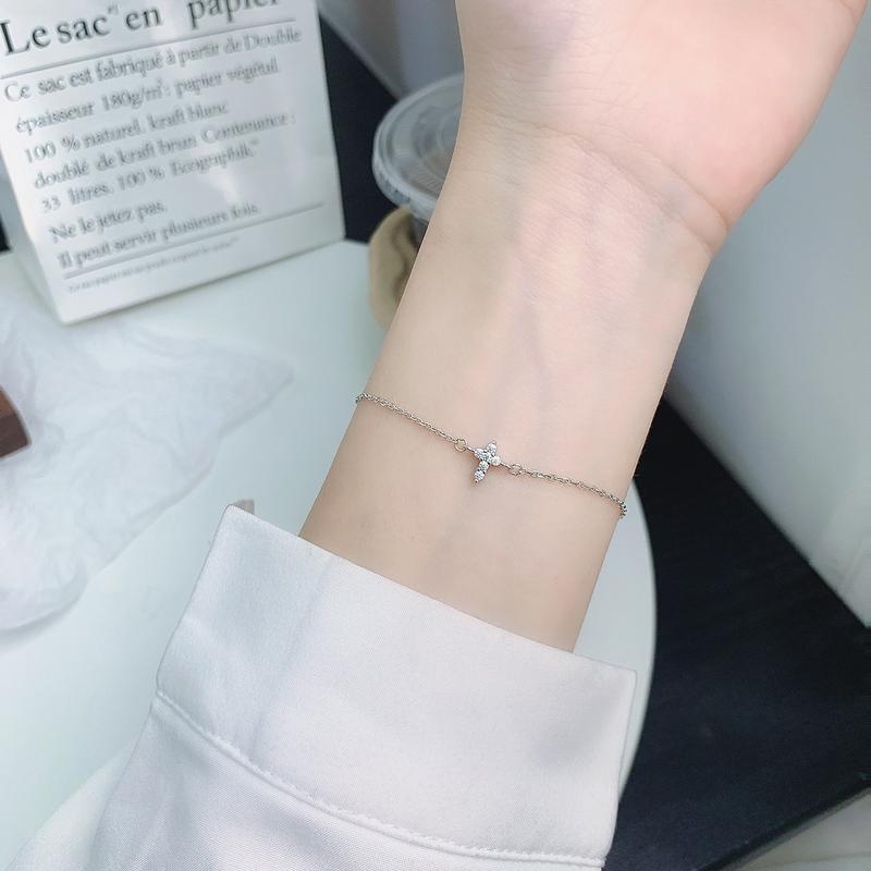 Product Introduction of Vòng Tay Chữ Thập, Thanh Lịch Và Mức Giá Phải Chăng, Đồ Trang Sức Sang Trọng, Nhỏ Và Mini, Thiết Kế Chữ Thập 6