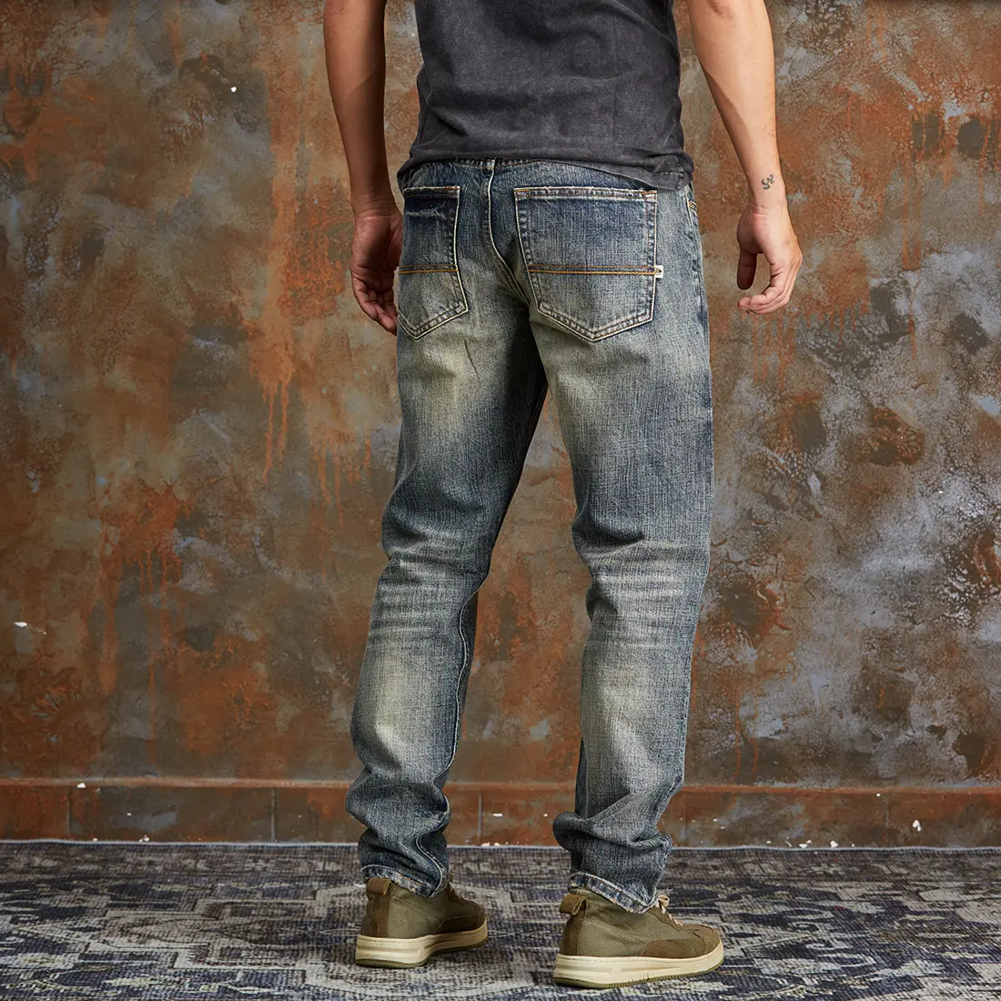 Mã 039. Quần jean Nam, Denim Không Co Giãn, Ống Suông, Màu Xanh Wash Ánh Đồng, Giản Dị, Dành Cho Đàn Ông Trưởng Thành