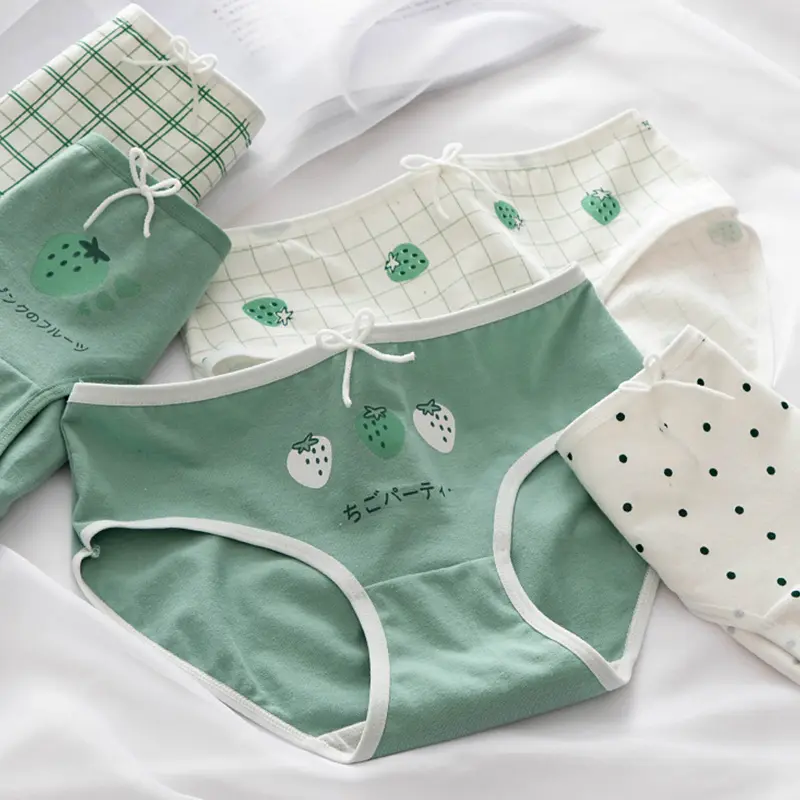 Green Strawberry Cartoon Cute Panties Women’s Student Breathable Traceless Cotton Bow Underpants Soft Seamless Sweet Briefs