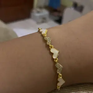 【Pengiriman 24 jam】Gelang Desain Kupu-Kupu Aksen Berlian Gaya Korea